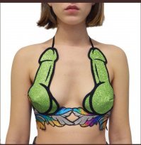 "Лучшие" бюстгальтеры XXI века: Груди тепло и пятки не мёрзнут! 