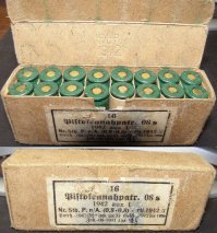 Ну, и немножко фоточек, которые топикстартер поленился искать :)

VMP1925 с "банкой", МП-40 с глушаком, "кишочки" глушителя Hub L42, nahpatrone 08 (патрон ближнего боя) и испанский "сынок" МП-40 - Star Z-45