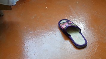 Да как же, огурцов они боятся!