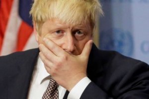 Сто пудов - питон Путина. Тонкий намёк, так сказать.