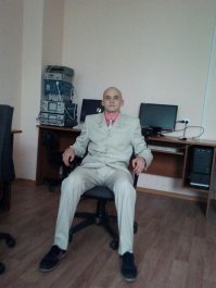 Судя по осциллографам и прочим приборам времён СССР картина выглядит как "когда отжал НИИ, сделал евроремонт, поставил чёткий комп и не знаешь, что делать дальше"