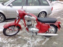 Про "Чезет" многие уже написали. Еще "Совы" нет и "Явы "старушки". Это что на вскидку из пропущенного вспомнилось.