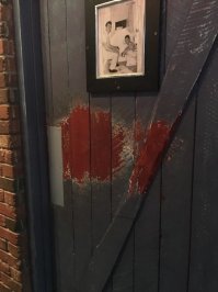 Хорошо, что пятно не коричневое