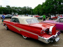 Когда Coca-Cola была настоящей: автомобили на старых фотографиях из США