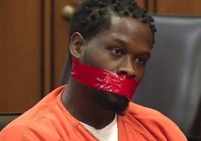 Навеяно одной известной серией картинок... Сие в ту же кассу)))
-Вся суть российского правосудия в одной картинке!
-Чувак, это в Америке..
-Ааа... ну и поделом этому рецидивисту!