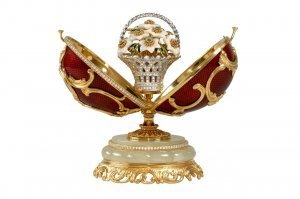 А у меня курочка снесла такое яичко