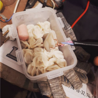 А если провода ещё и под напряжением, то можно сразу и разогреть пельмешки, да сасисоны )))