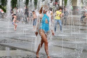 ну если людям жарко, то лосям и подавно