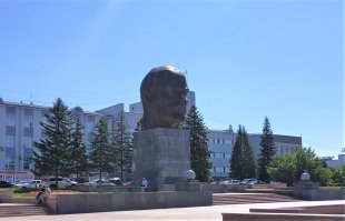 То есть этот дядька теперь не "чемпион".