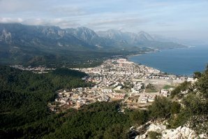 в Турции у нас были сафари по горам на квадроциклах и джипах, были пешие походы и т.д.  в Турции очень красивые горы, чистейший воздух.