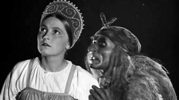 Наверно потому что буржуйские, то ли дело в наших сказках, все невесты несовершеннолетние, ягодки. :)