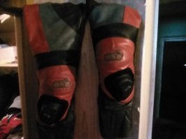 Вот в чём я езжу.  RST официальный поставщик экипа для Kawasaki.