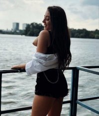 "20. Это не то, что вы подумали! Это локоть" - Вот оно что, а я-то думал - девушка!!!