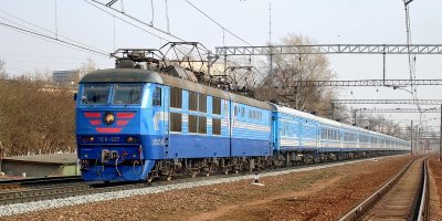 Вот "Аврора", а на последней фотке, другая какая то фигня с локомотивом от "Красной Стрелы".