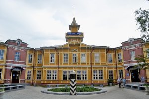 Здание почтамта на моей "этнической" родине в Чите.