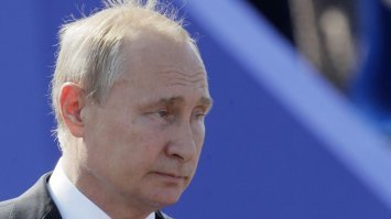 Нет, тут не аллергия, просто фотограф не из кремлёвского пула.