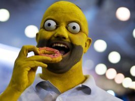 Кто-то сделал из Гомера Симпсона реального человека, и он воистину ужасен