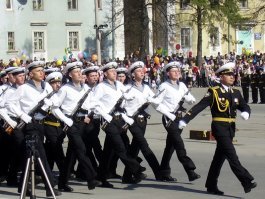 Они, походу, бляхи сейчас не носят.