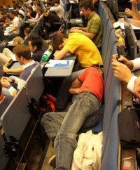 Было и так...  1991 год.
Держитесь, Девушки и Парни!