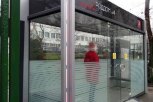 Как выглядят автобусные остановки в разных странах мира