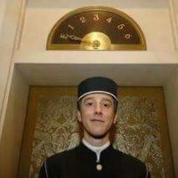 Заходите, вам на этаж выше