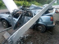 нахУа он его отпустил!!!