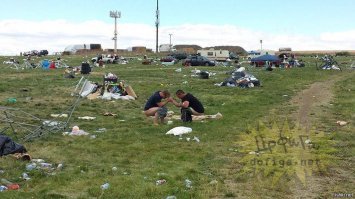 В резиновой лодке на рыбалке никогда не срал?