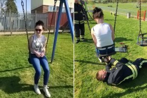 Овца и качели