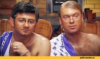 Депутат спилил во дворе качели и увез на дачи