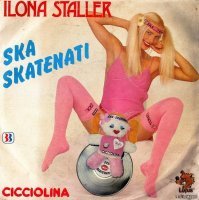 Анна Илона Шталлер (венг. Staller Ilona Anna) или Анна Елена Сталлер (итал. Elena Anna Staller; род. 26 ноября 1951, Будапешт, Венгерская Народная Республика), более известна под своим сценическим именем Чиччоли на (итал. Cicciolina), итальянско-венгерская порнозвезда и политик, и первая звезда жёсткого порно, которая стала депутатом парламента, победив на выборах. 

За свою карьеру Илона записала несколько песен, в основном исполненных  вживую . Практически все песни так или иначе затрагивали тему секса, так как целью Илоны было принести порнографию в музыку. Но результат получился скорее комичным, нежели порнографическим: очень откровенные тексты в сочетании с  детской  музыкой. Её самая известная песня,  Muscolo Rosso , посвящена мужскому половому члену. Из-за обильного использования в тексте ненормативной лексики Илона ни разу не смогла издать песню в Италии, однако песня стала хитом в других странах, особенно во Франции, где далеко не все понимали смысл текста.