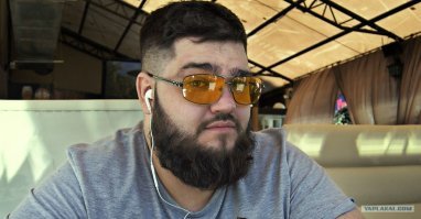Вот это ЧМО  , особенно повеселилось , что то сейчас , ни слова не слышно от этого выродка - Евгений Вольнов.