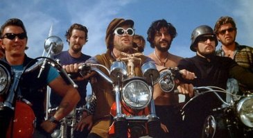 Пара кадров из классики жанра