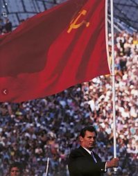 "...никкому это не удалось..." 
Леонид Жаботинский, Александр Карелин, например.