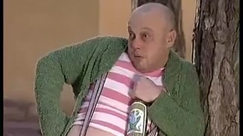 РасПаковка на орбите )))
Все равно я им завидую.

P.S. Уж извините, но на картинке в голове поста похож на Комарова из Маски Шоу;)
