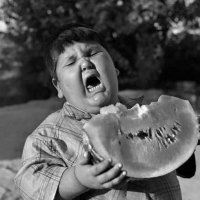 Этот мальчег, ваще к ретро никакого отношения не имеет.