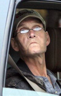 Одно из последних фото ...
Он уже видит свет ... как в финале фильма .