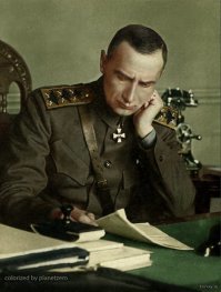 Как белогвардейский генерал красноармейцев воевать учил