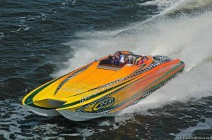 для 98 метровой яхты 20 узлов это более чем достаточно, и яхта это более прогулочное судно, а для тех кто любит погонять есть чтото типа такого:)