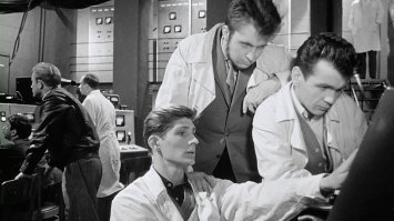 Показалось, что Павел Воля сидит...: