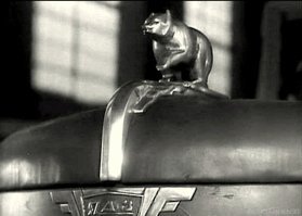 Животные невиданной красы: когда фигурки на капоте это искусство