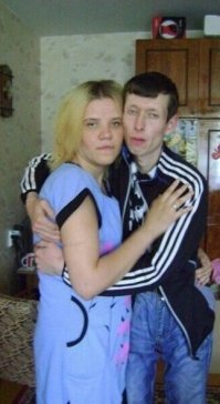 Он просто фанат айфона Х