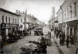 Аптека тут была всегда, да не пришлось ее делать антикварной