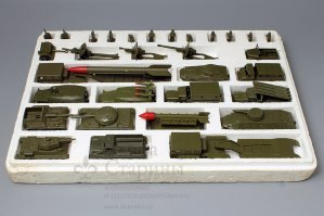 у меня был вот такой набор, и что самое удивительное ни одну не потерял и не сломал... в далекие 90-е продал, кушать больно хотелось...