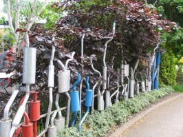 Необычные заборы для тех, кого достал профлист