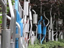 Необычные заборы для тех, кого достал профлист