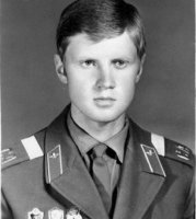 Послевоенное поколение актёров и певцов по одному характерному признаку
