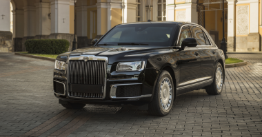 1. Ролс-Ройс Фантом
2. Аурус Сенат
3. ЗИС-110

Комментарии излишни