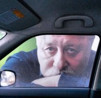 Когда рядом с твоей машиной, остановился автобус с Якубовичем на "борту";)