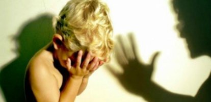 А почему о Матерях-Садистках так старательно замалчивают...??? Разве этого нет...? или мало...? К сожелению... такое сплошь и рядом!!!! И все делают вид... Ну что ж поделать такова жизнь...