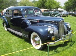Packard 180, пишут на ЗиС-110 даже приборы скопированы с него до мельчайших деталей; зато хром на облицовке радиатора придумали по другому расположить xD